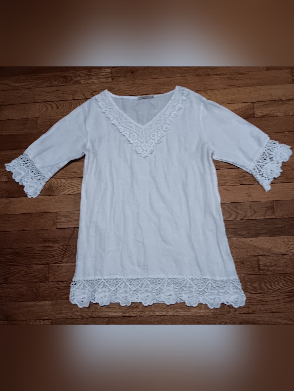 Women's Linen Lace-Trim V-Neck Top